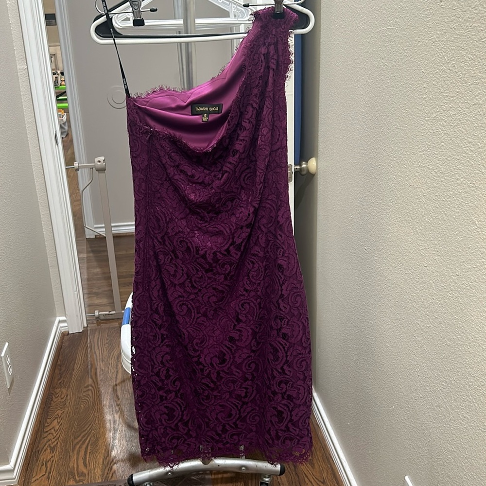 Tadashi Shoji One Shoulder Lace Dress.  Size 8